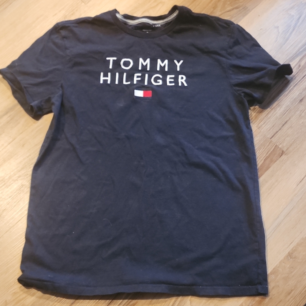 Tommy Hilfiger Navy Tee with‎ Logo